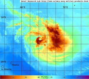 Encyclopédie environnement - cyclones tropicaux - cyclone Jolane