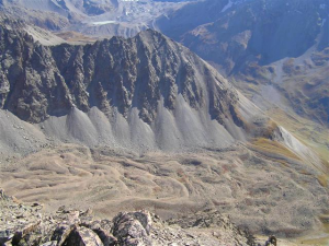Encyclopédie environnement - permafrost - pergélisol - Le glacier rocheux « fossile »