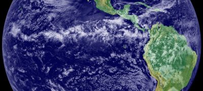 环境百科全书-信风的关键作用-积雨云使位于赤道辐合带的低压带在云图中清晰可见