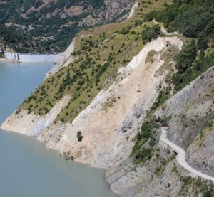 Encyclopédie environnement -glissements de terrain - glissement de terrain du Chambon - landslide of chambon - landslide