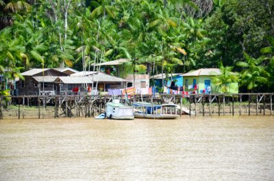 rive amazone - hameau - amazonie