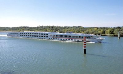环境百科全书-罗纳河-罗纳河上的酒店驳船